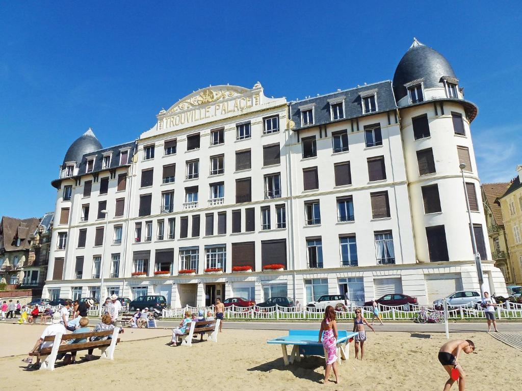 Paradis Les Pieds Sur Le Sable Trouville Palace 客房 照片