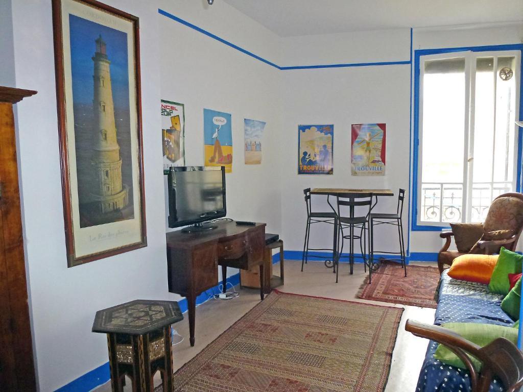 Paradis Les Pieds Sur Le Sable Trouville Palace 客房 照片